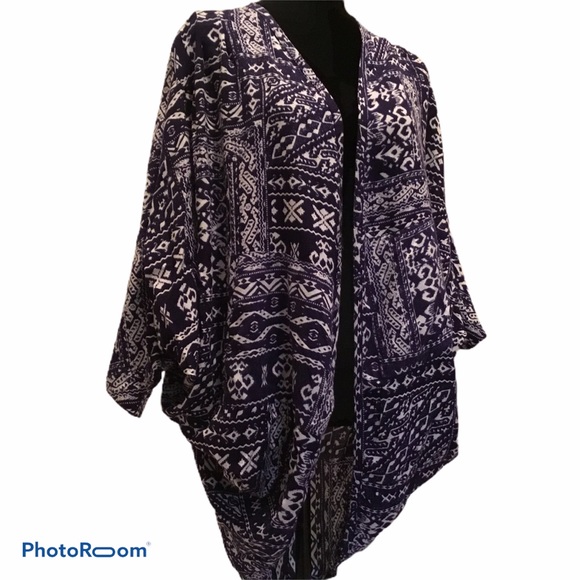 Forever 21 long boho Aztec blue & white Kimono - Picture 2 of 7